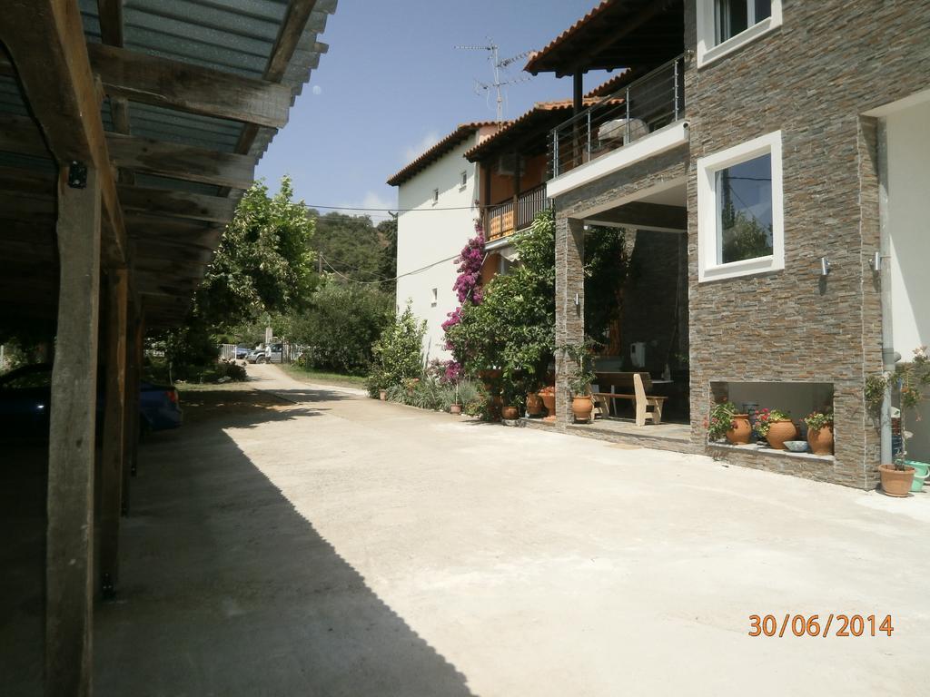 Ioannis Avrades Apartments Agiakampos  Exteriér fotografie