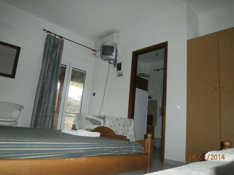 Ioannis Avrades Apartments Agiakampos  Pokoj fotografie