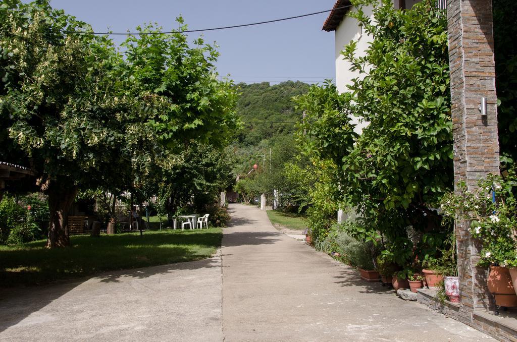 Ioannis Avrades Apartments Agiakampos  Exteriér fotografie