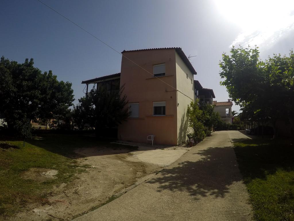 Ioannis Avrades Apartments Agiakampos  Exteriér fotografie